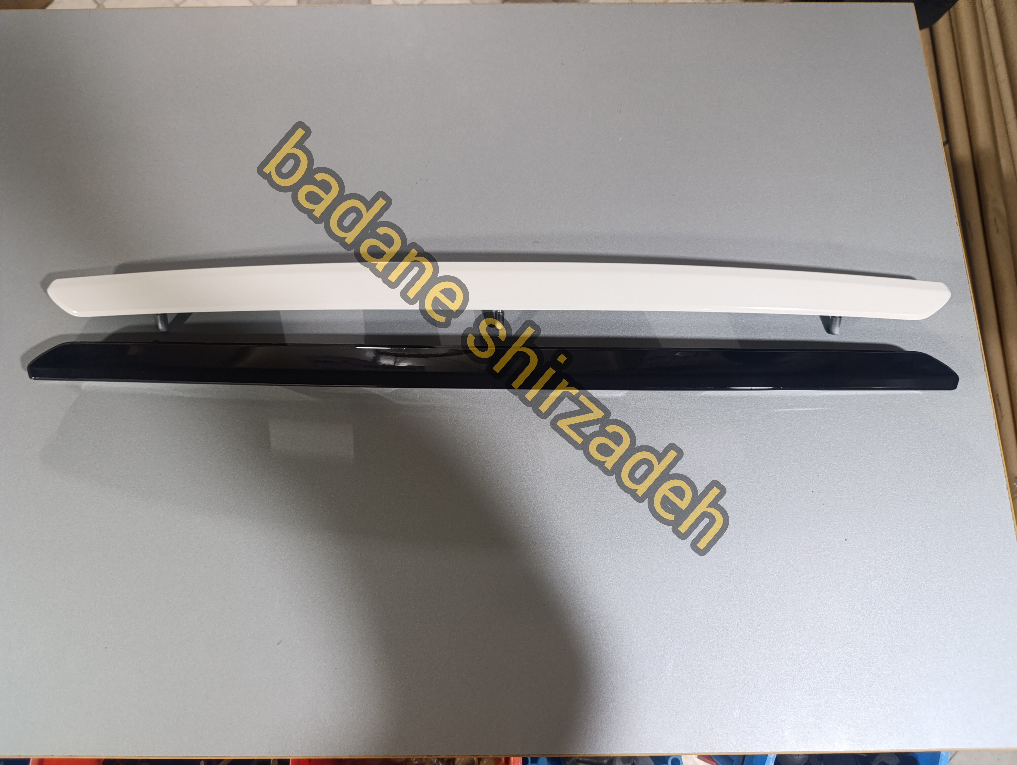 فلاپ دستگیره صندوق دنا مشکی و سفید